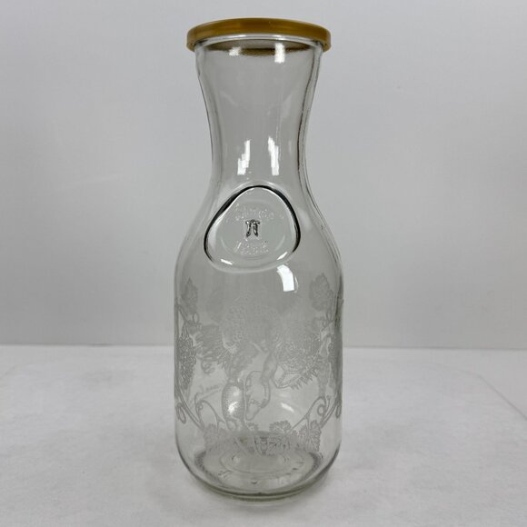 Vintage Glass California Wine Carafe Embossed Cherub Grapevine Gold-tone Lid #41 - Picture 1 of 13